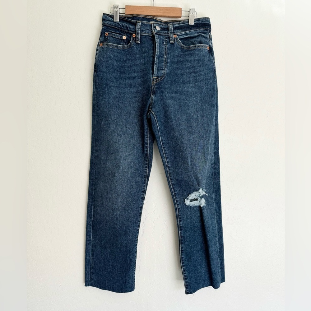 Levis Wedgie Straight dark wash Jeans Size 27